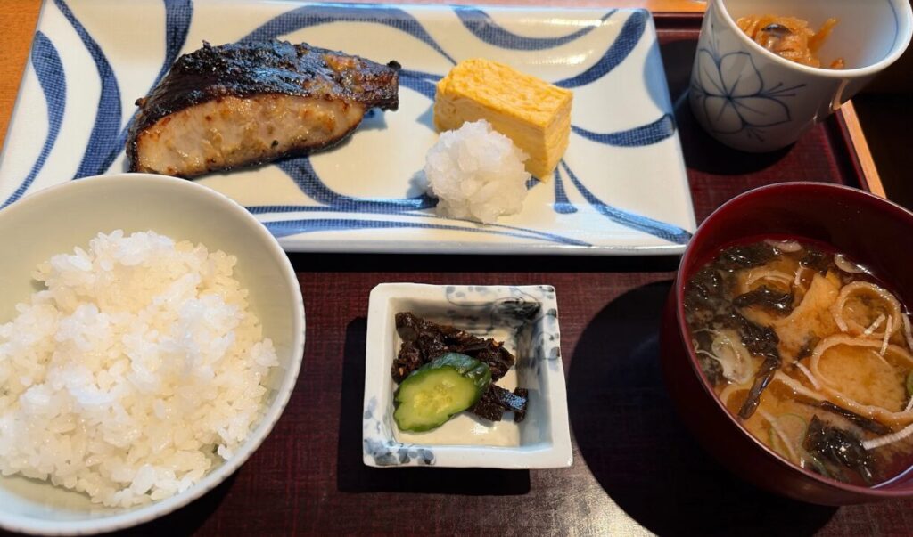 銀たらの西京焼き定食
